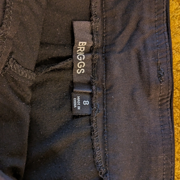 BRIGGS black skirt with silver buttons size 8 - Picture 4 of 4